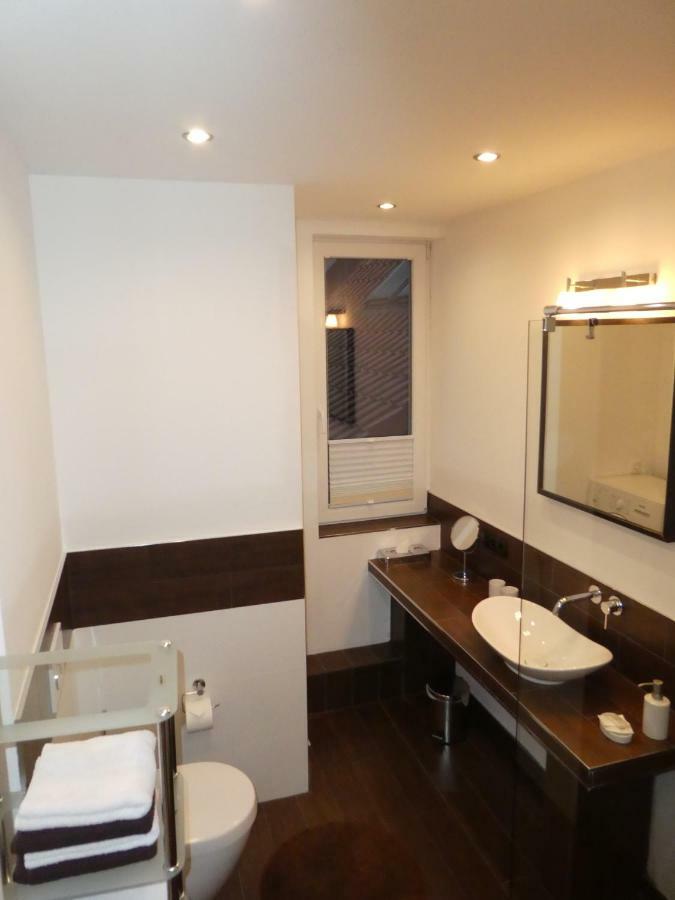 Ferienwohnung Janus Altstadt-Hameln Haus 2 Inklusive Parkplatz - Mit Und Ohne Terrasse Oder Loggia Hamelin Ngoại thất bức ảnh